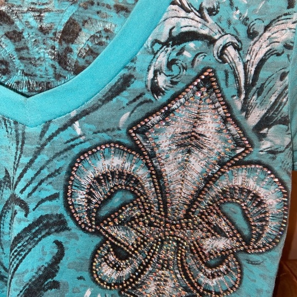 Large tee bling shirt - Picture 3 of 5